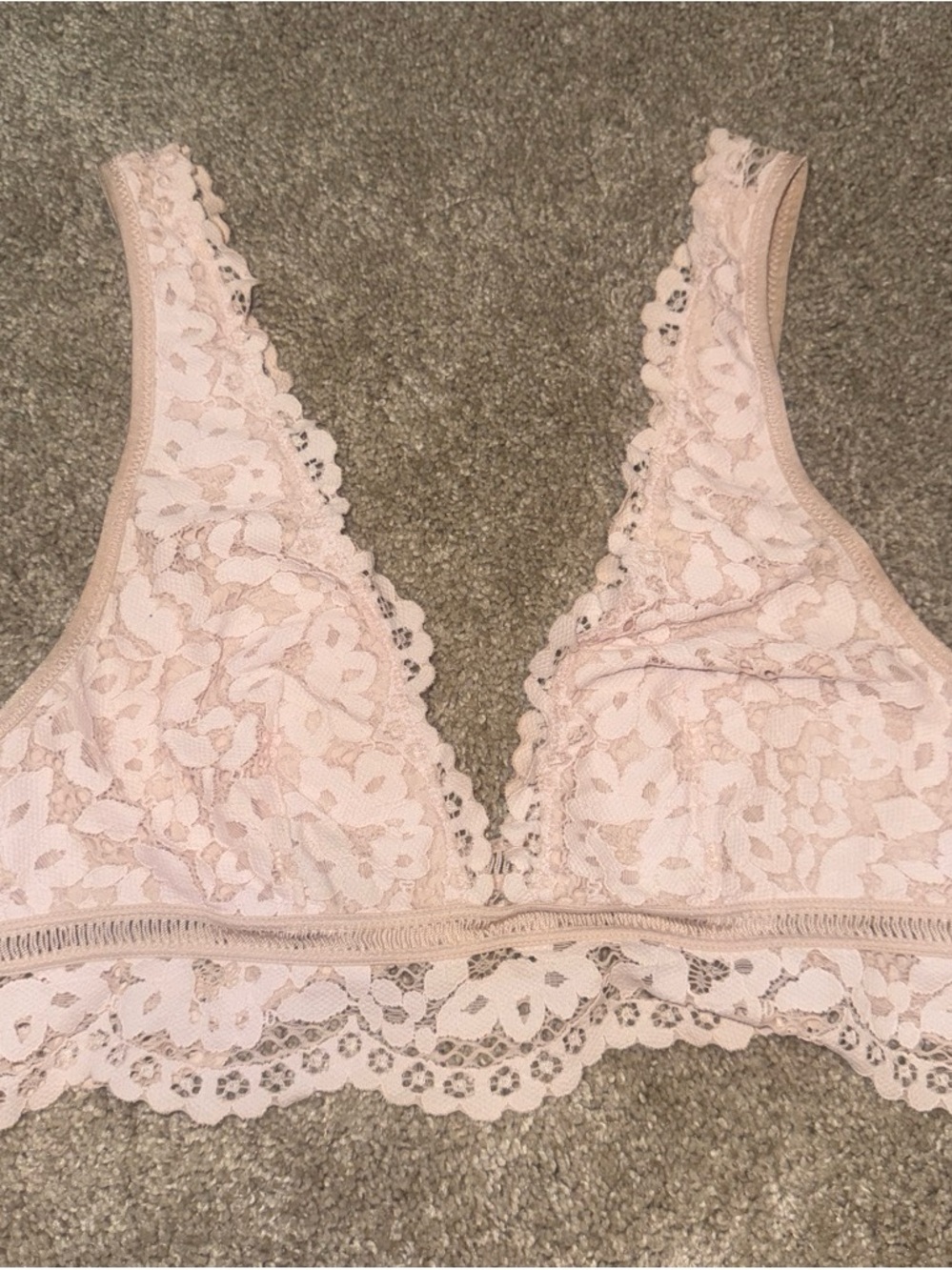 Victoria's Secret Lace Bralette in Blush Pink